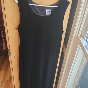 R&M Richards Classic Black Midi Dress